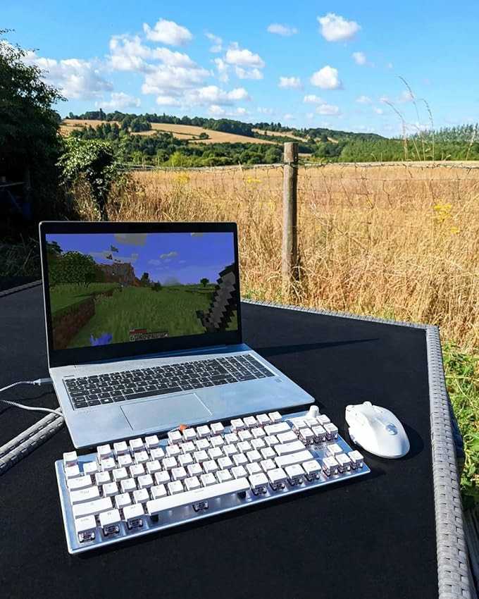 影響電壓的因素：顏色、亮度等